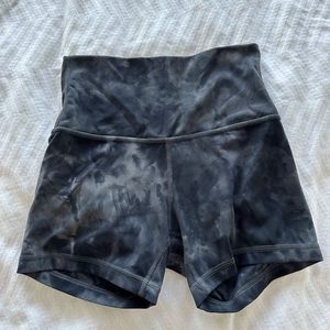 lululemon Align™ High-Rise Short 4” size 4